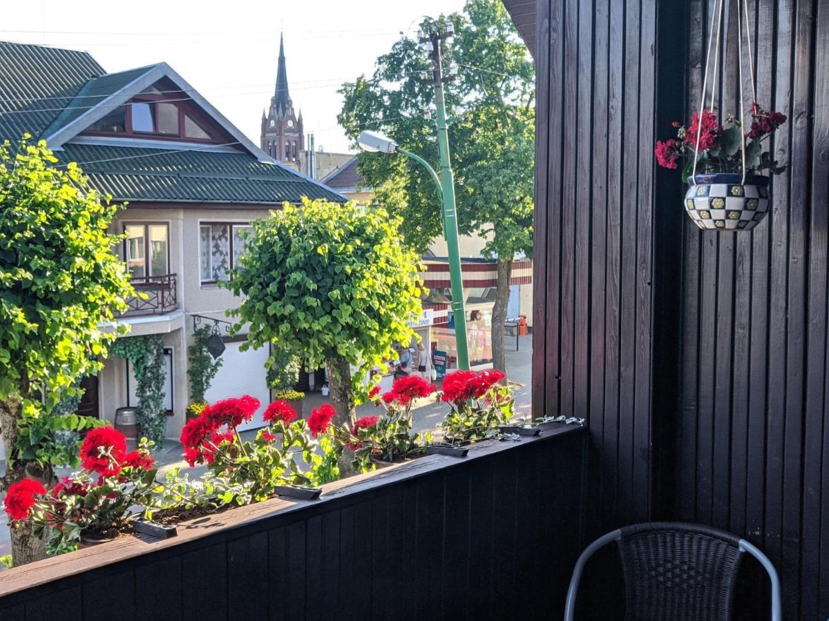 Guest House Nika - Cottages And Rooms In The Heart Of Palanga City Center Εξωτερικό φωτογραφία